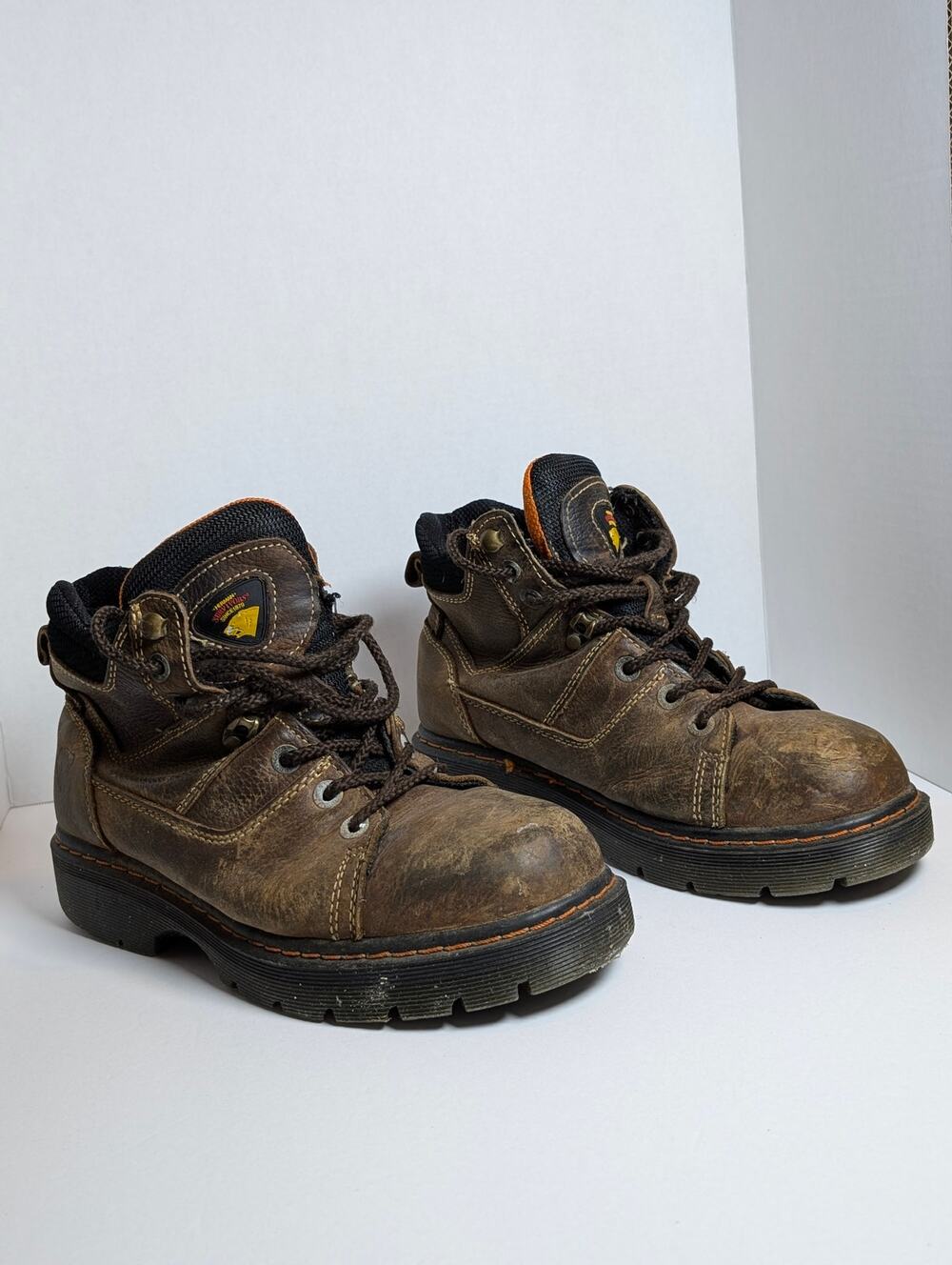 Herman Survivors Mens 8W Brown Distressed Leather Steel Toe Work Safety Boots